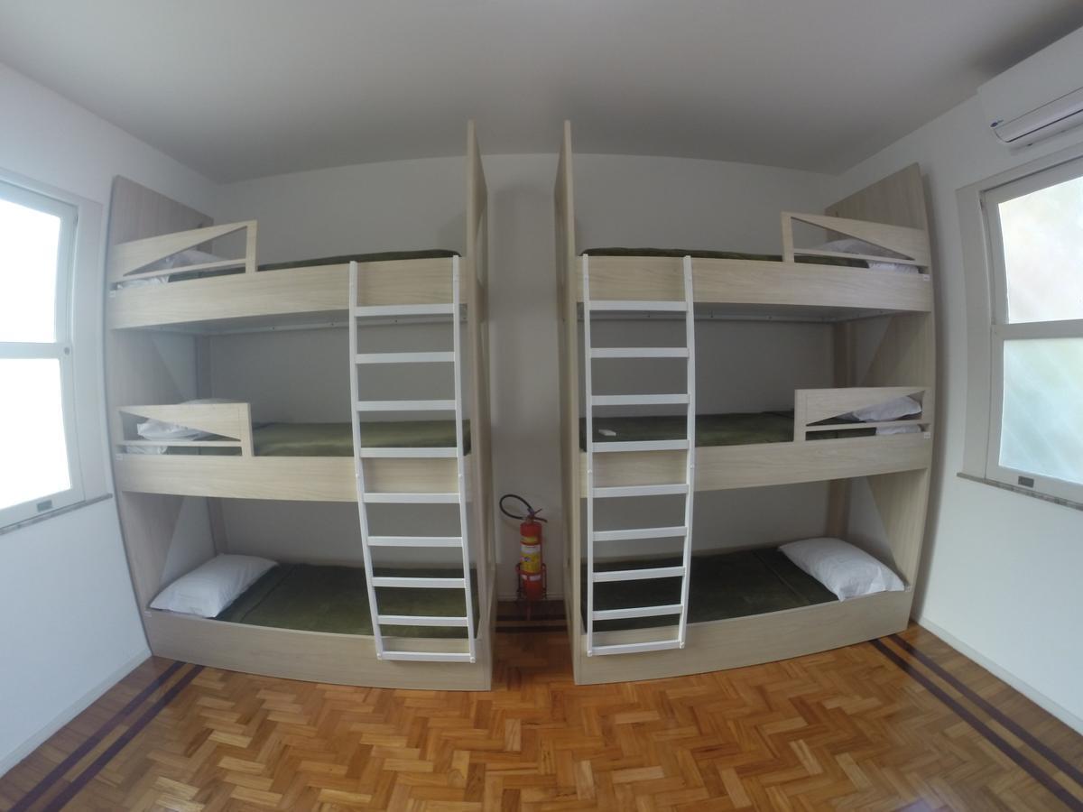 Cama em Beliche - Dormitório Misto (9 Adultos)